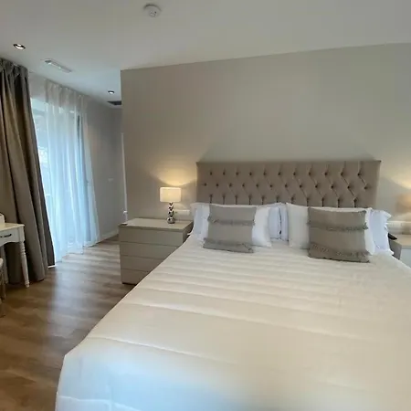 A Pontevella Boutique, Sobradelo